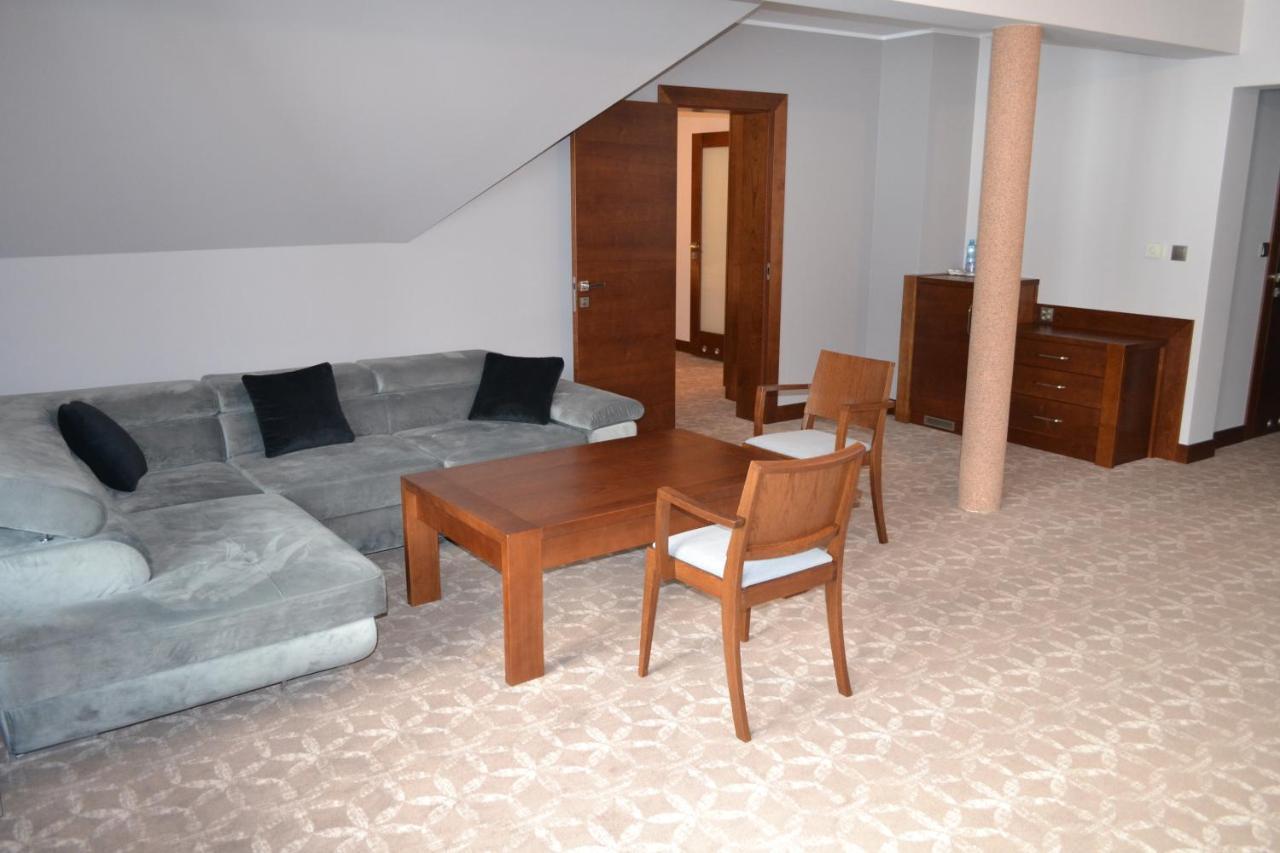 Hotel Lokis Niedzica Zamek Exterior foto