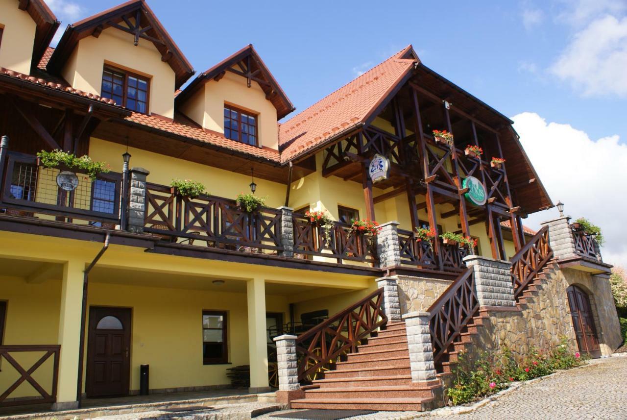 Hotel Lokis Niedzica Zamek Exterior foto